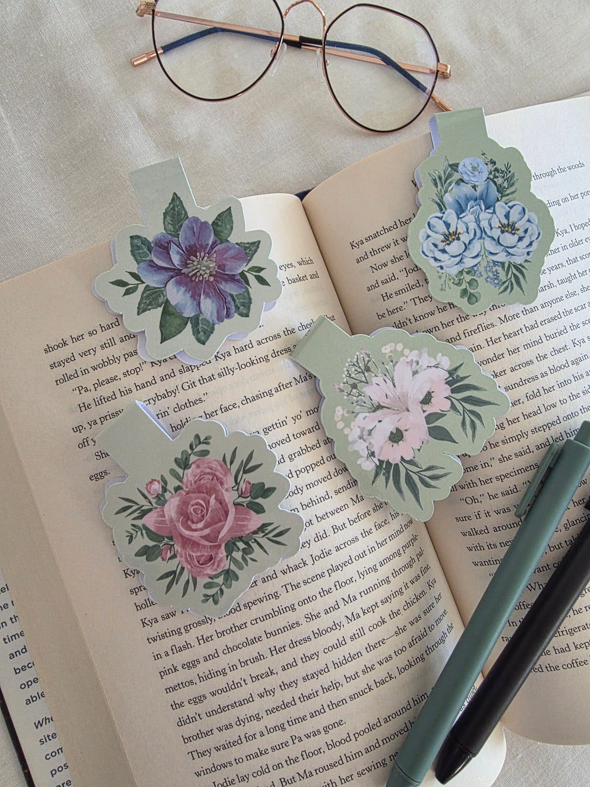 Flower Magnetic Bookmark